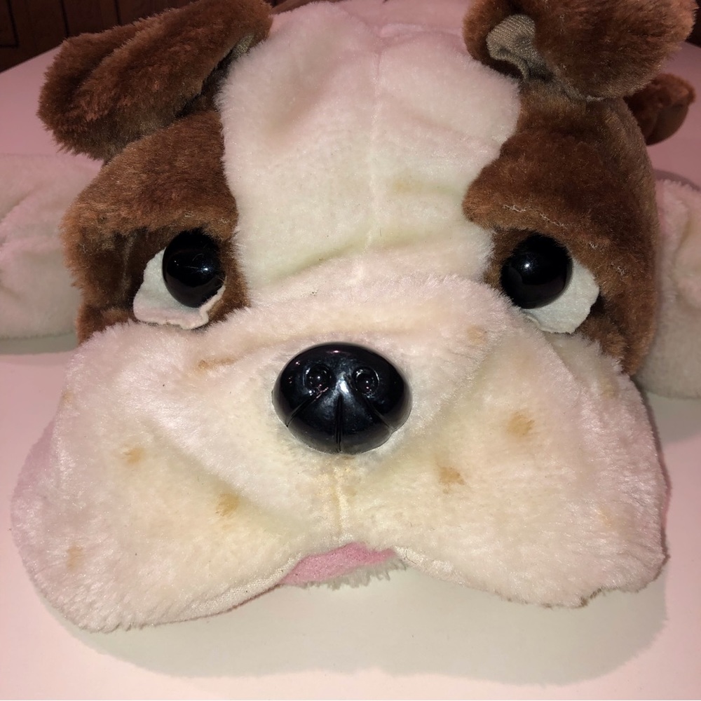 Kellytoy 62cm long bulldog plush brown and white